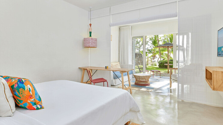 Couple Deluxe Beachfront 